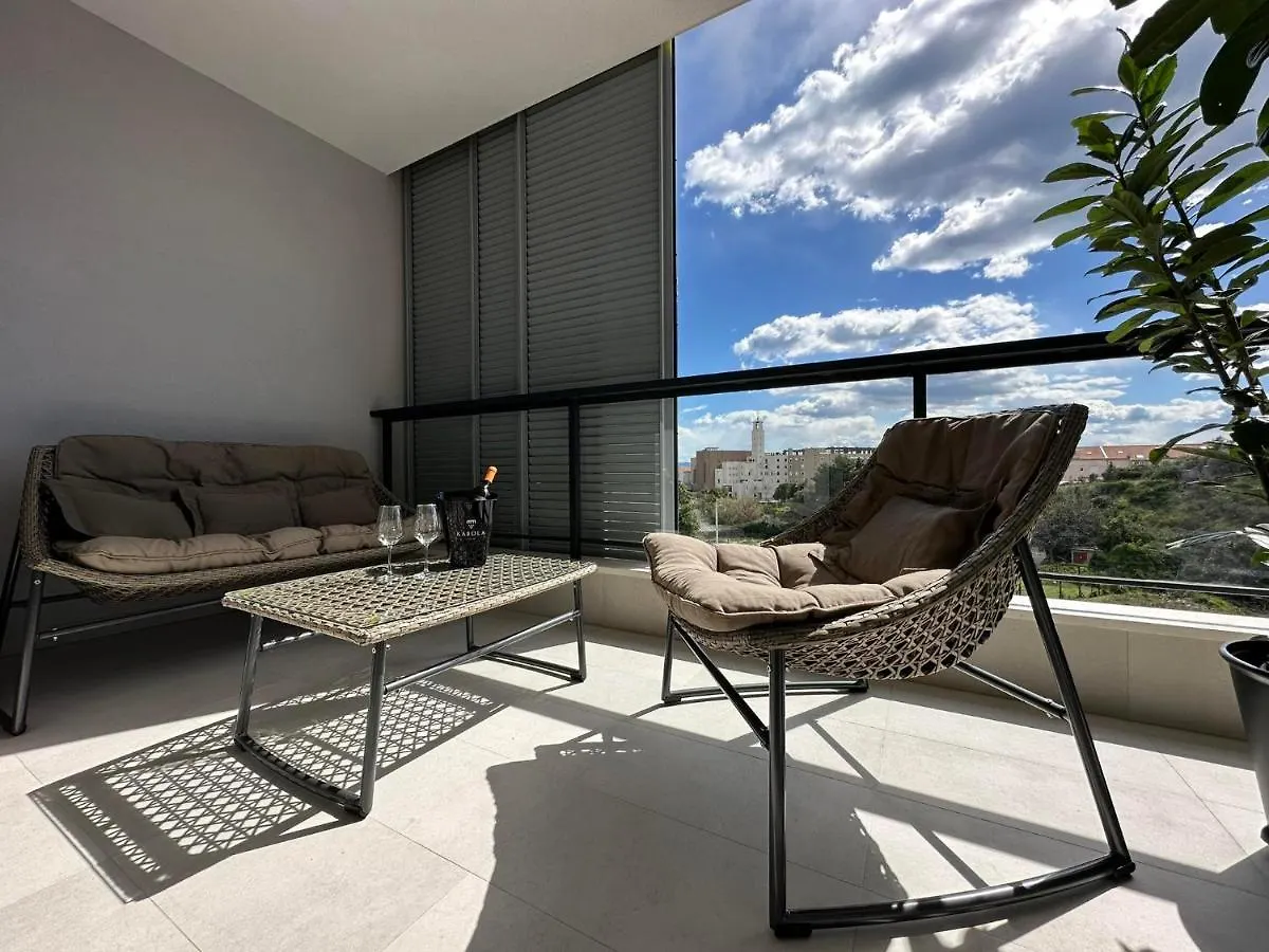 Sono - App With Garage&Elevator Apartment Split Croatia